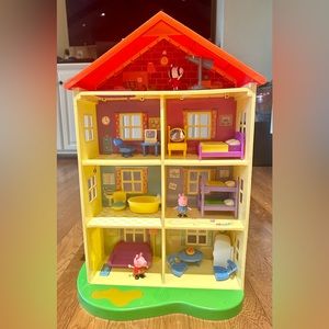 Peppa Pig 22” Play House with sounds and accessories